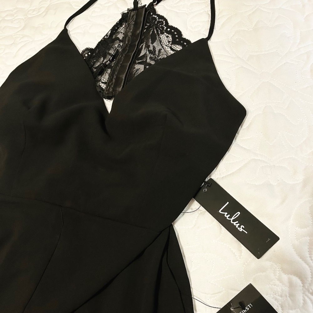 Lulu’s Black Dress